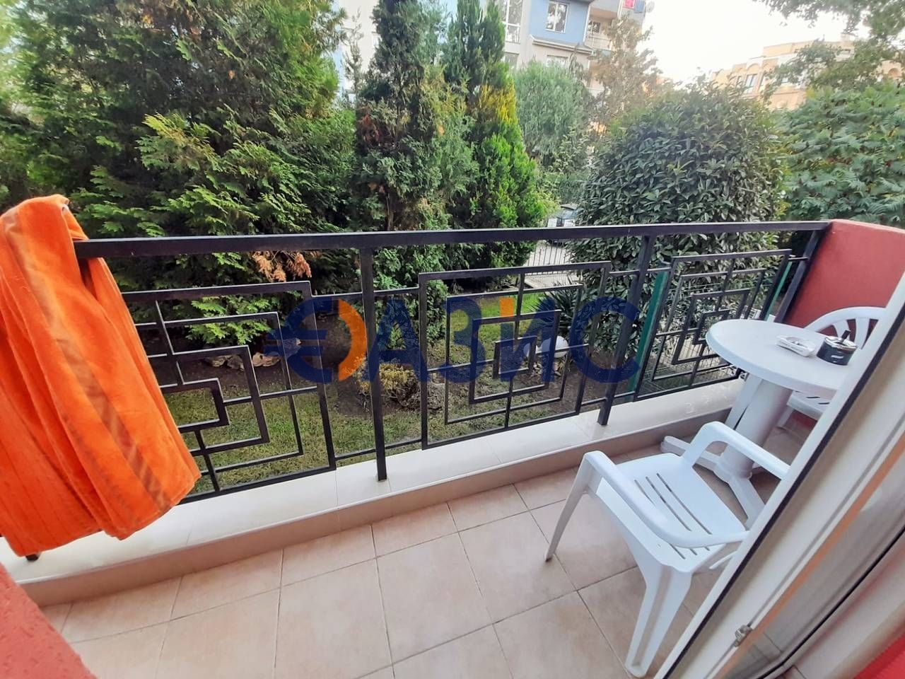 Продава се Тристаен апартамент в к.к. Слънчев бряг - 70 кв.м за 1086 €/кв.м - Снимка #12