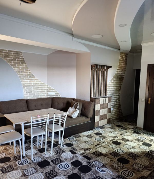 Bektemir post gai yonida 2 xonali uy