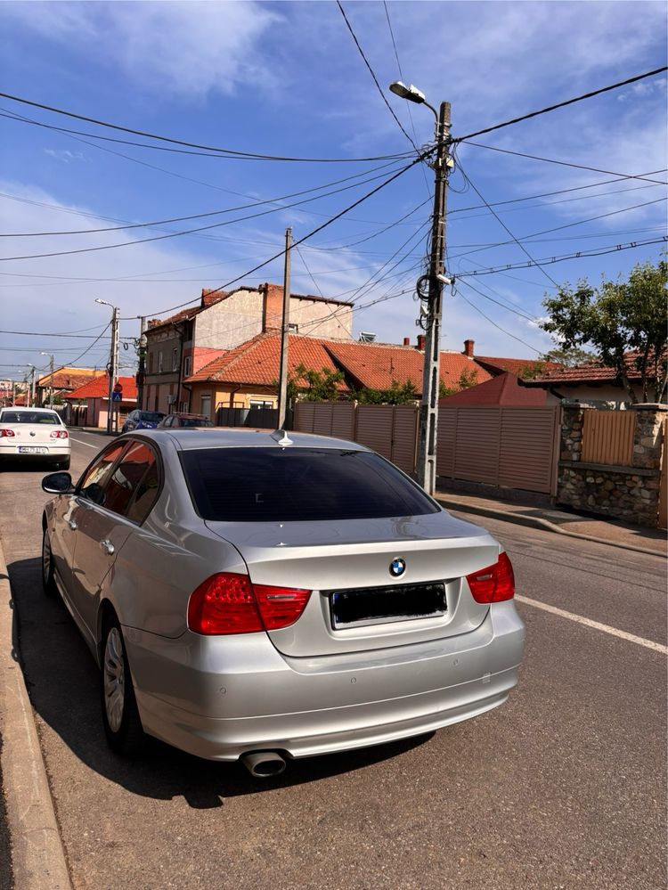 Bmw e90 320d.