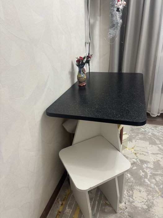 Продам стол в хорошем состоянии