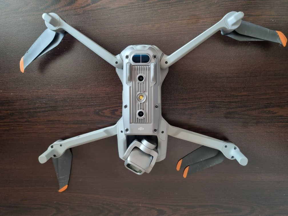 Дрон DJI Air 2S Fly More Combo
