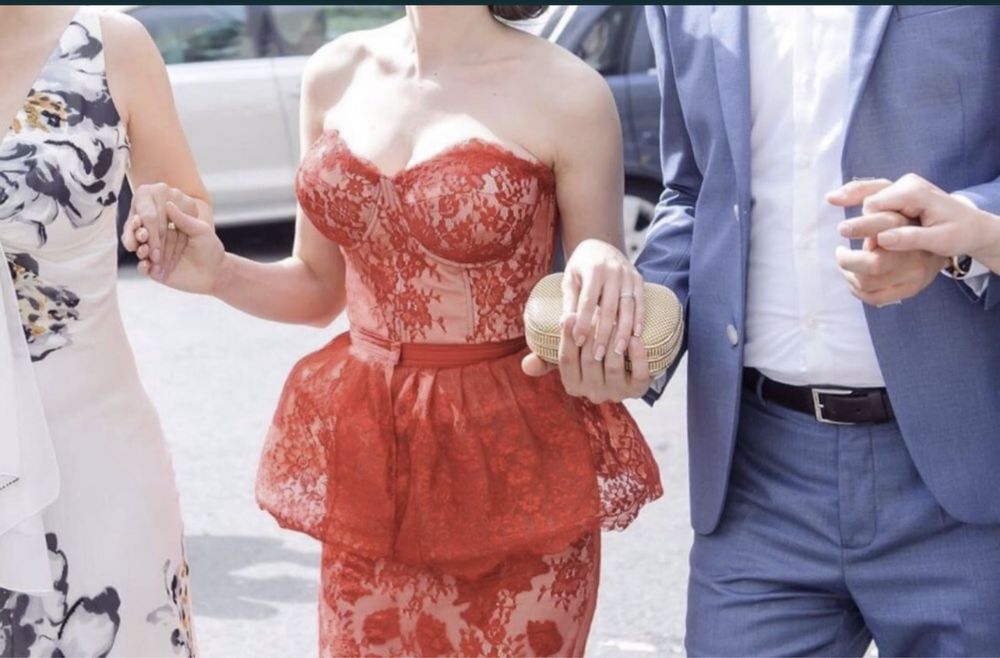 Rochie de zi seara eleganta dantela rosu Cristina Savulescu