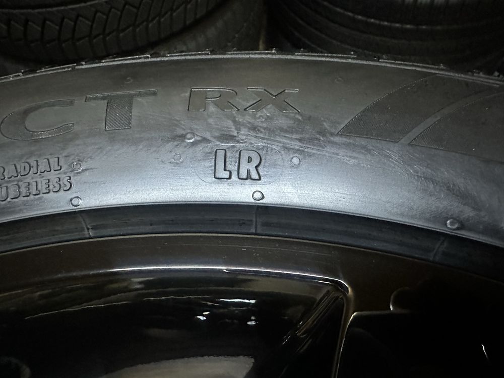 Jante Originale Land Rover DEFENDER pe 22 cu anv. vara !