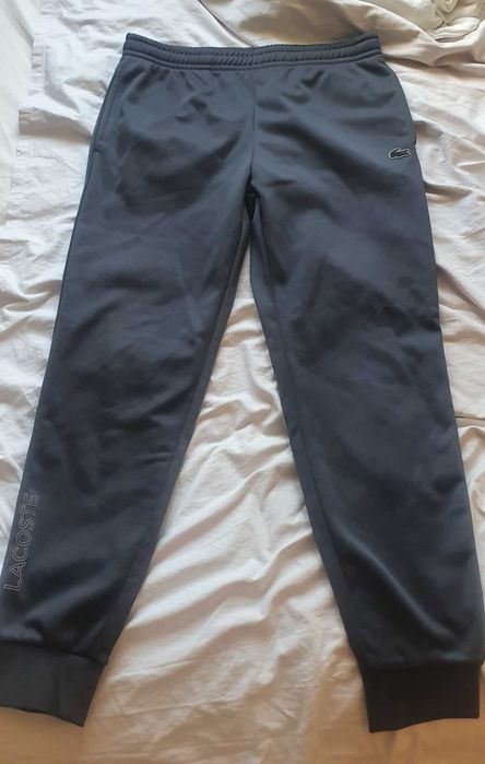 Pantaloni trening