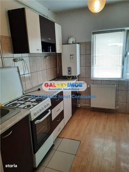 Apartament 3 camere  Zona 1 Decembrie