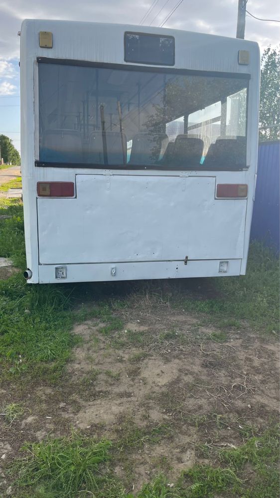 Автобус Мерседес