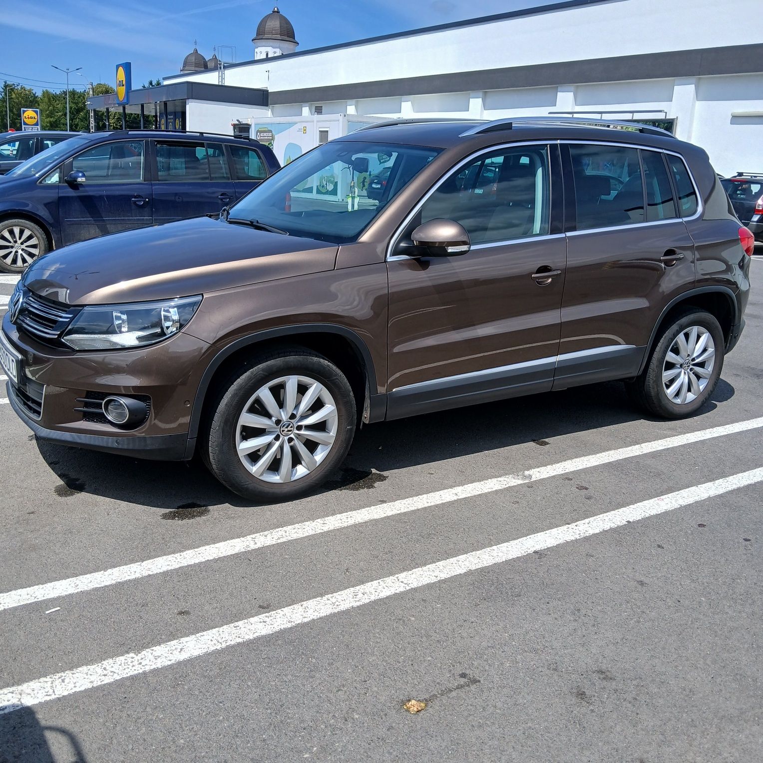 VW Tiguan 2l TDI 4×4 cu 153894 Km