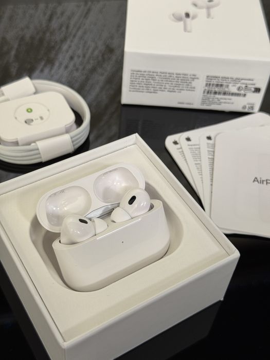 AirPods Pro (2025) - Noise Cancelling | Apple | Sigilate