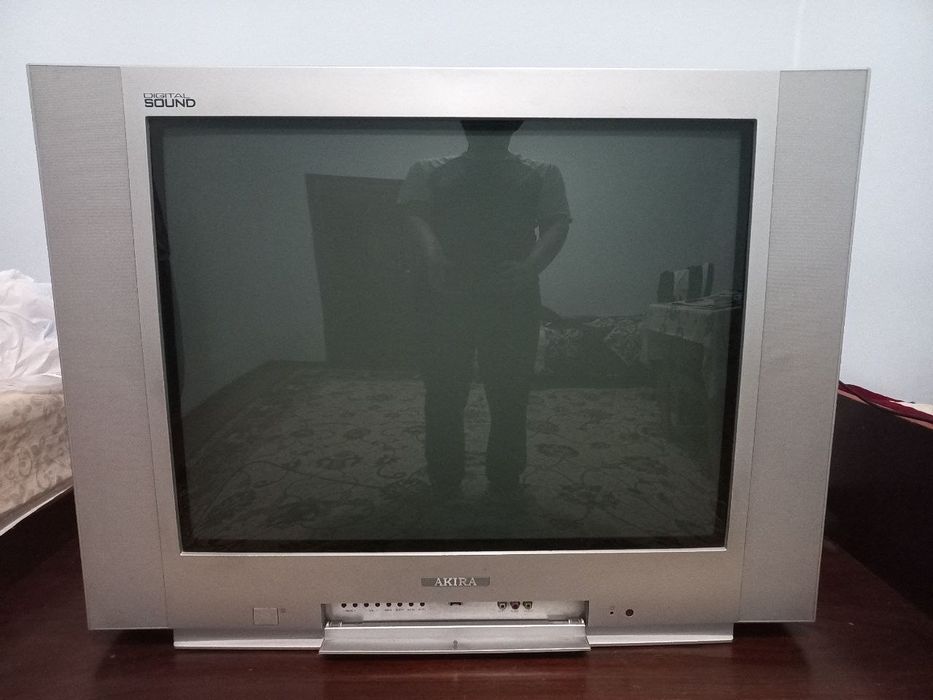 Телевизор AKIRA 2000-x годов