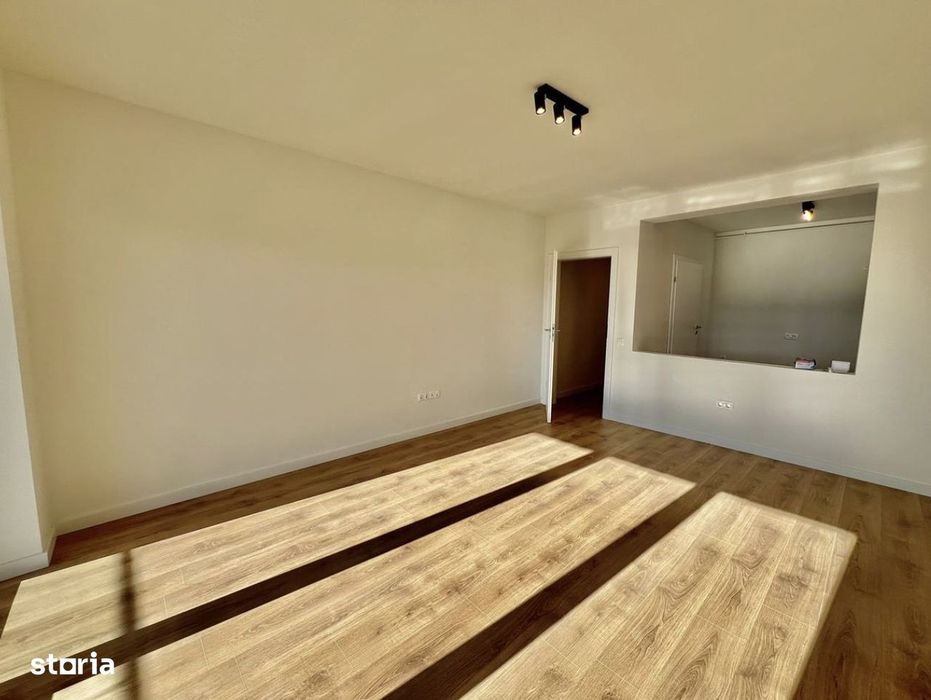 Ap. superb - 2 camere - 3.45 mp utili + balcon 7.37 mp - la cheie