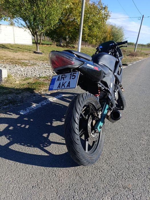 Vând honda cbr 125