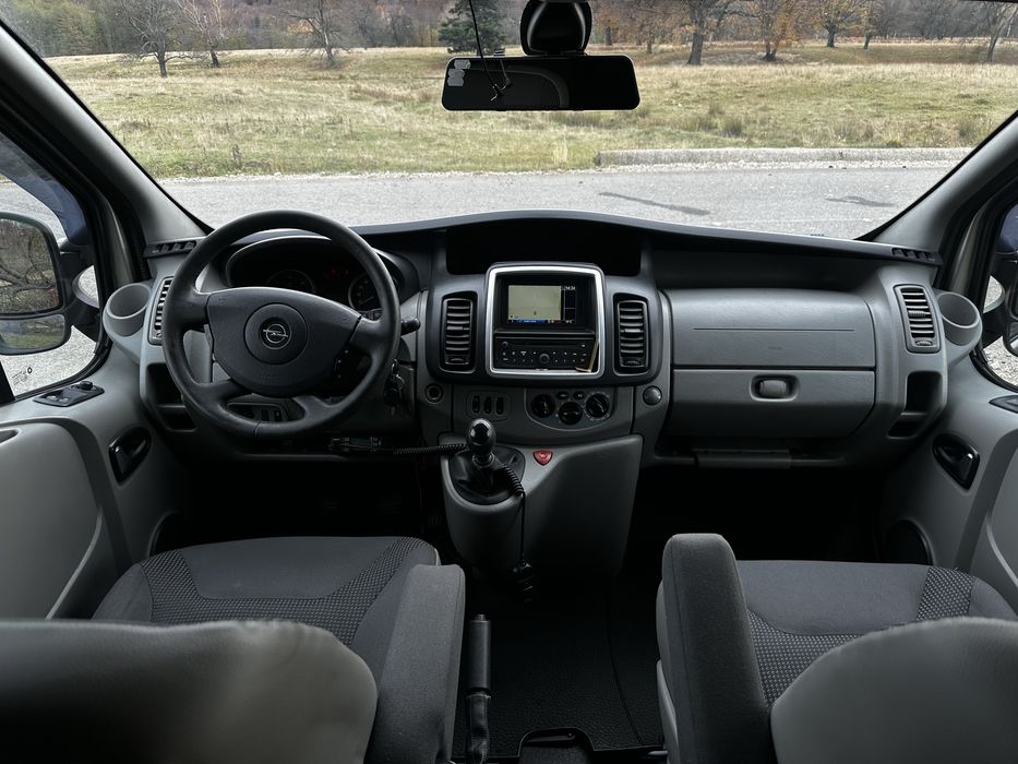 Opel vivaro 2.5 CDTI