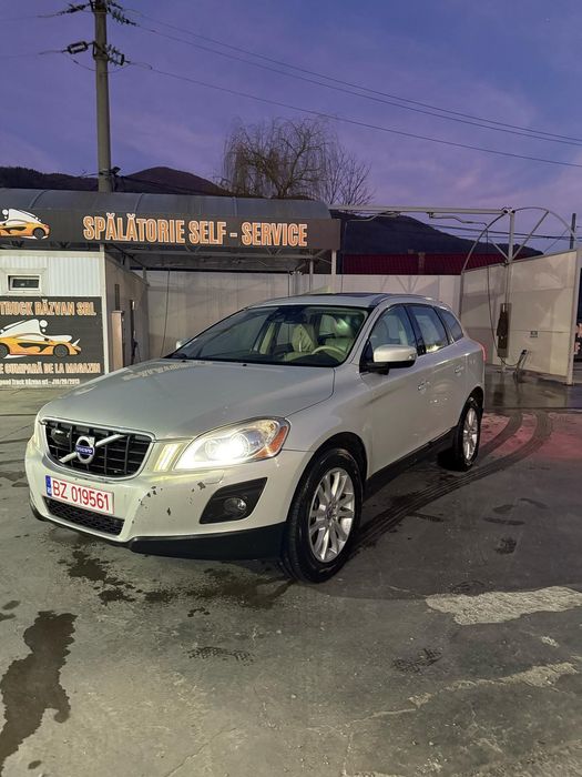 Vând Volvo XC 60 2010 4x4 awd