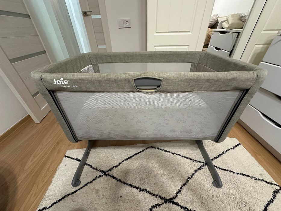 продам классную пристаную кроватку