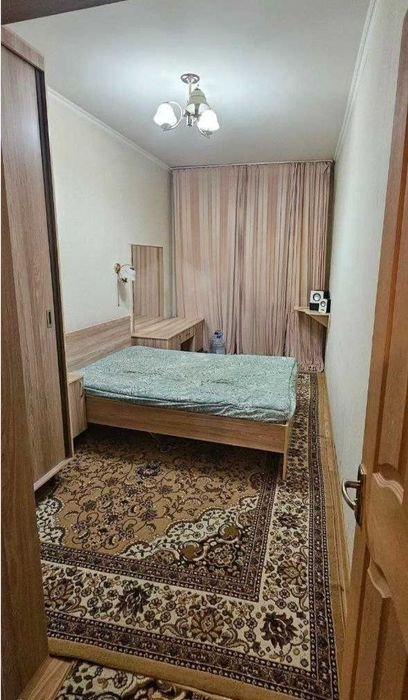 Продаётся 2х комнатная 2/1/4 Массив Феруза