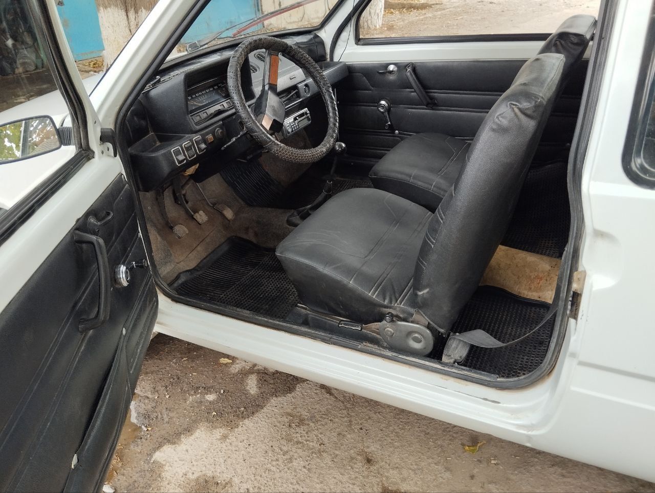 Продаётся автомобиль ВАЗ 1111  Ока