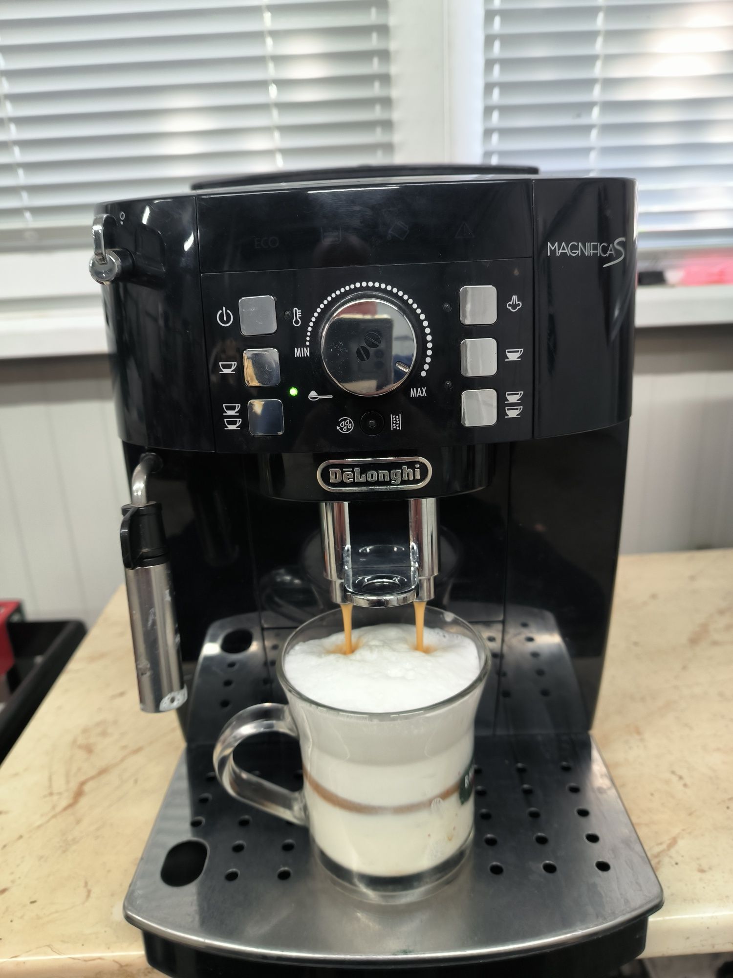 Delonghi Magnifica S