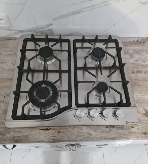 Продам газ плиту