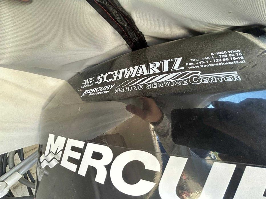 Șalupă Quicksilver Commander 425 + barcă gonflabilă Talamex