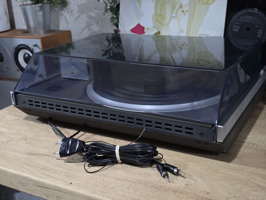 Pick-up REVOX B790, direct drive, turntable, digital comand,hifi audio