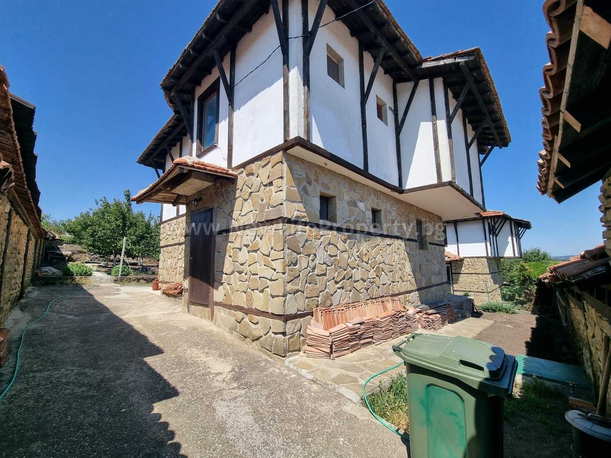 Двуетажна къща в село Бата, обл. Бургас