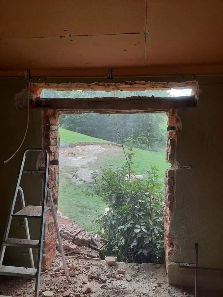 construcții Az interioare exterioare Izolații 

Suntem o firmă de cons