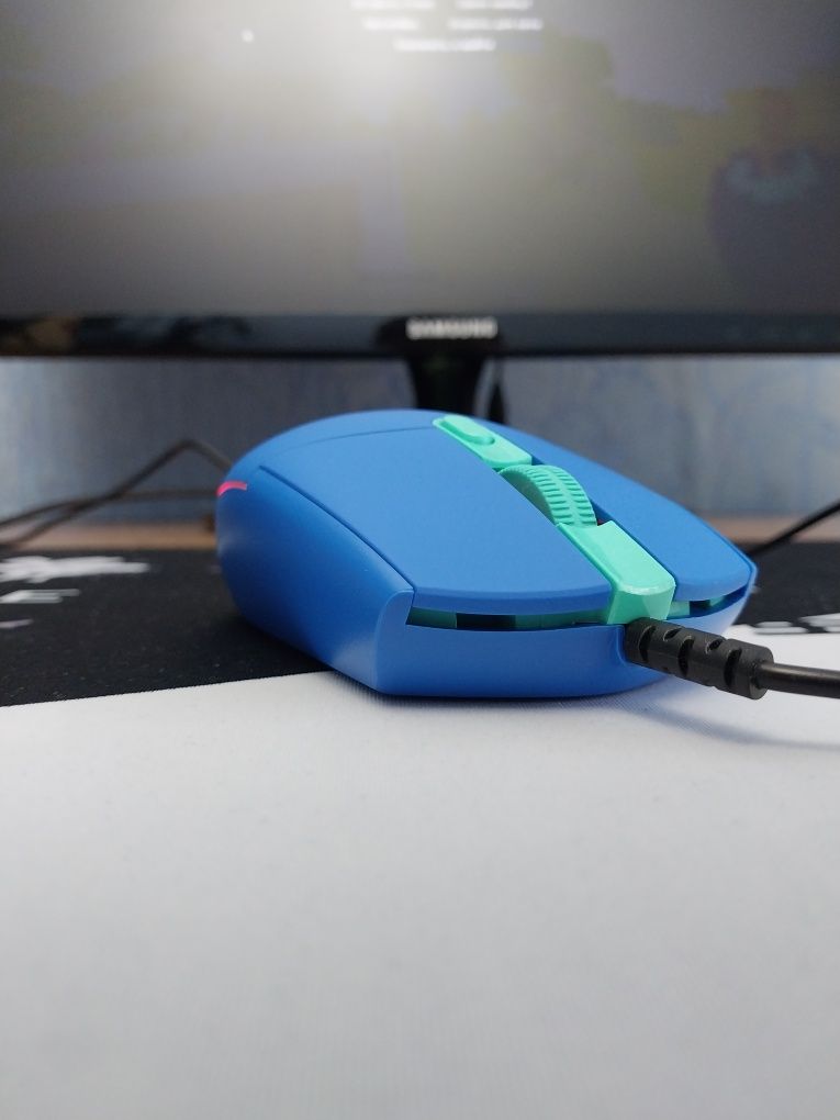 Продам игровую мышку Logitech G102 [LightSync Blue]