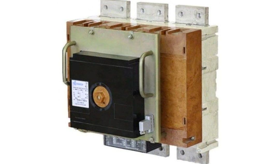 Aftomat1600A sotiladi