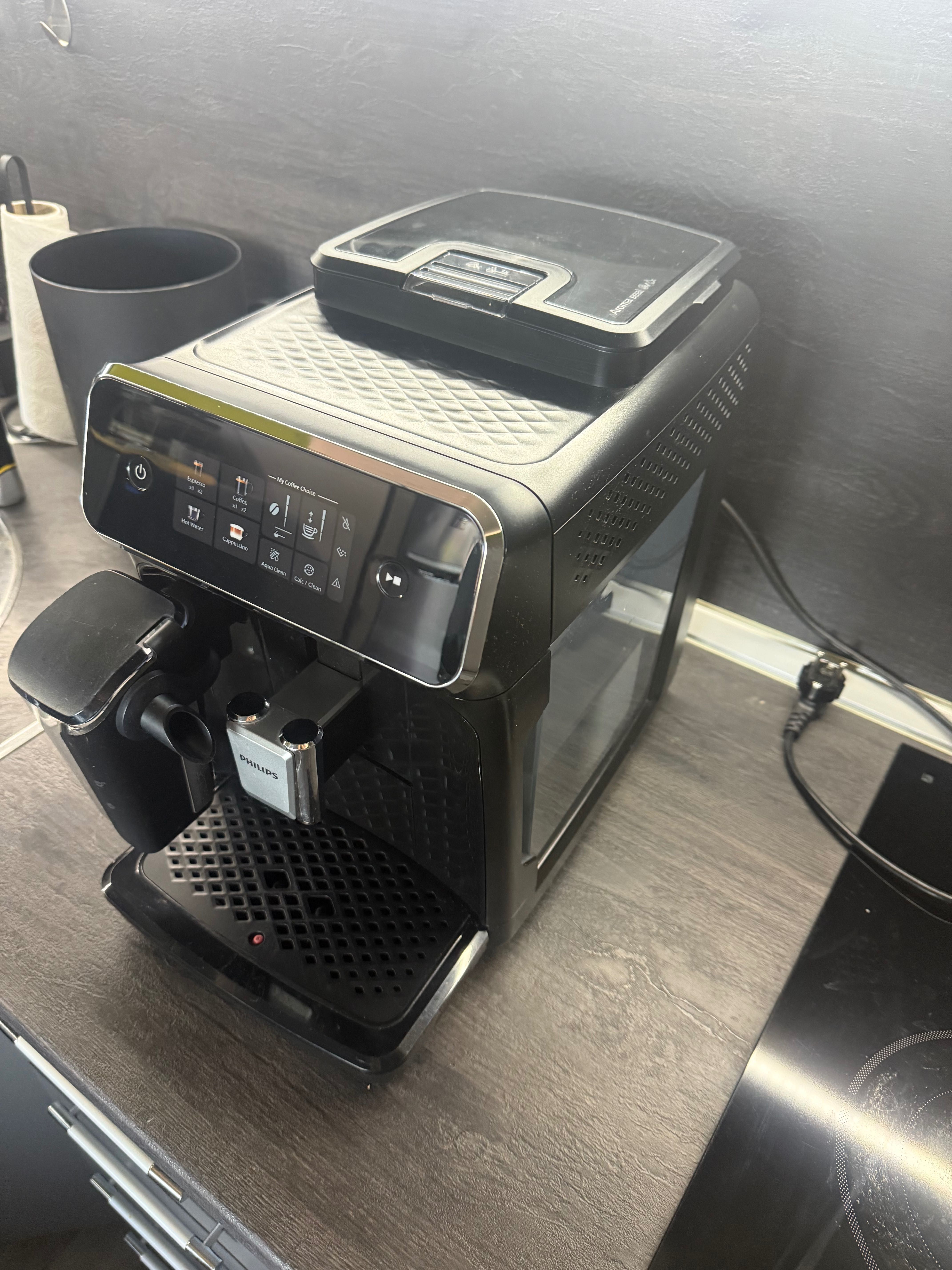 Кафеавтомат Philips Latte Go 2300