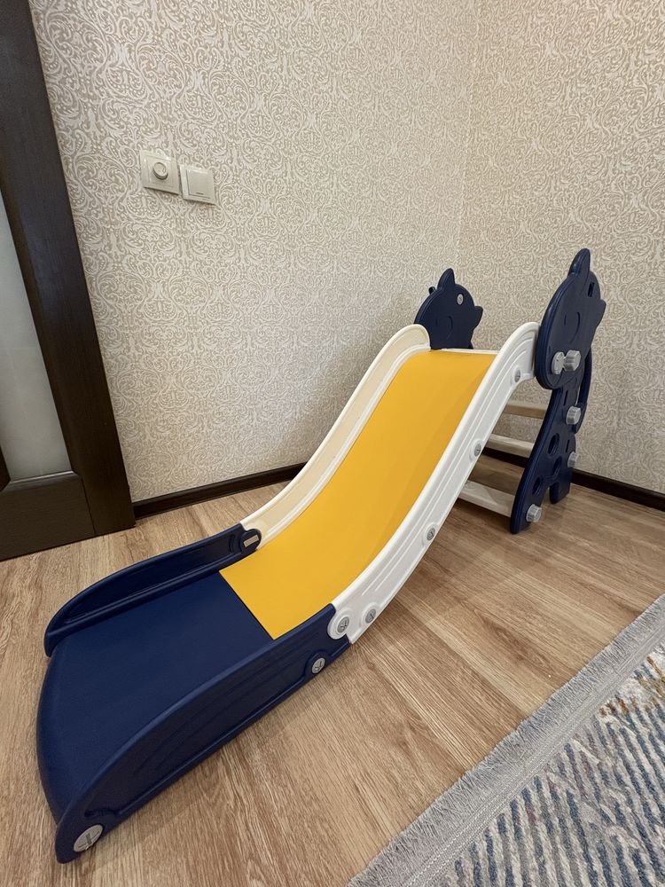 Продам детскую горку новую