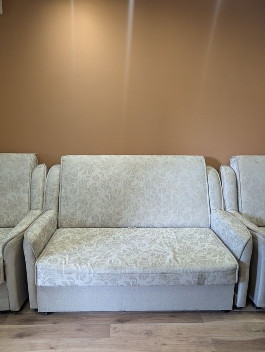 Диван БУ в отличном состоянии