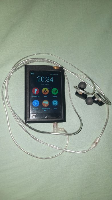 Mp4 player cu dac ess sabre+amplificator intern+căști mondrop chu 2