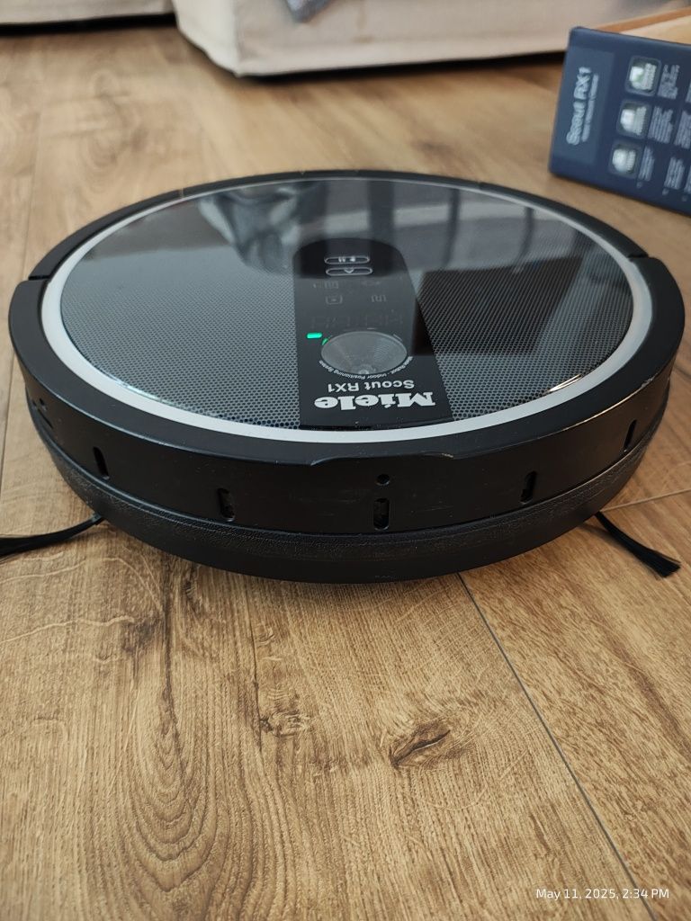 Прахосмукачка робот Miele Scout RX1 употребявана