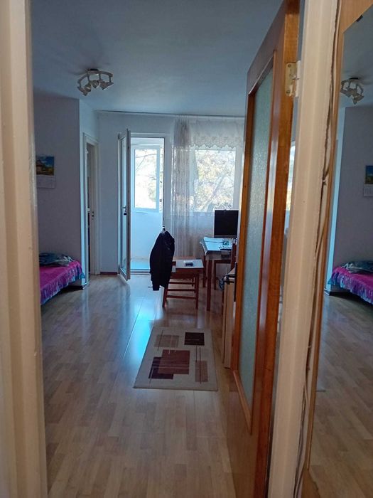 Proprietar,vând garsoniera in Drumul Taberei, etajul 2