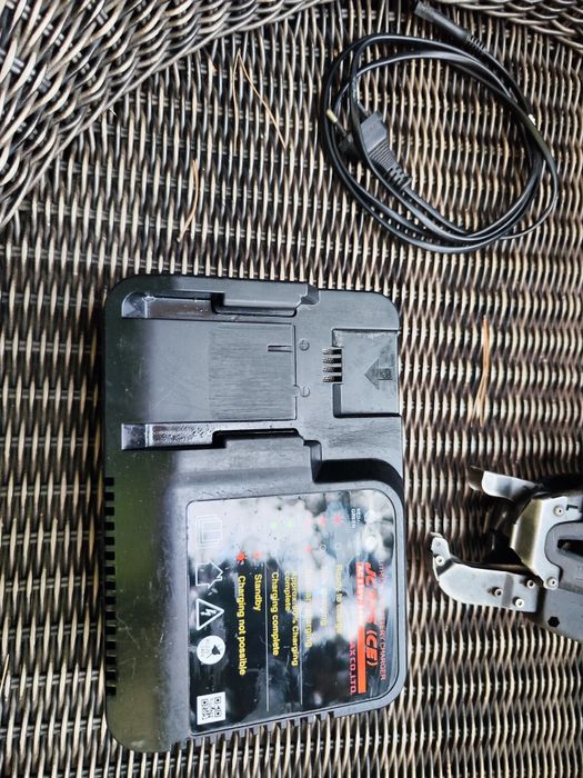 Pistol de legat fier beton Max 397