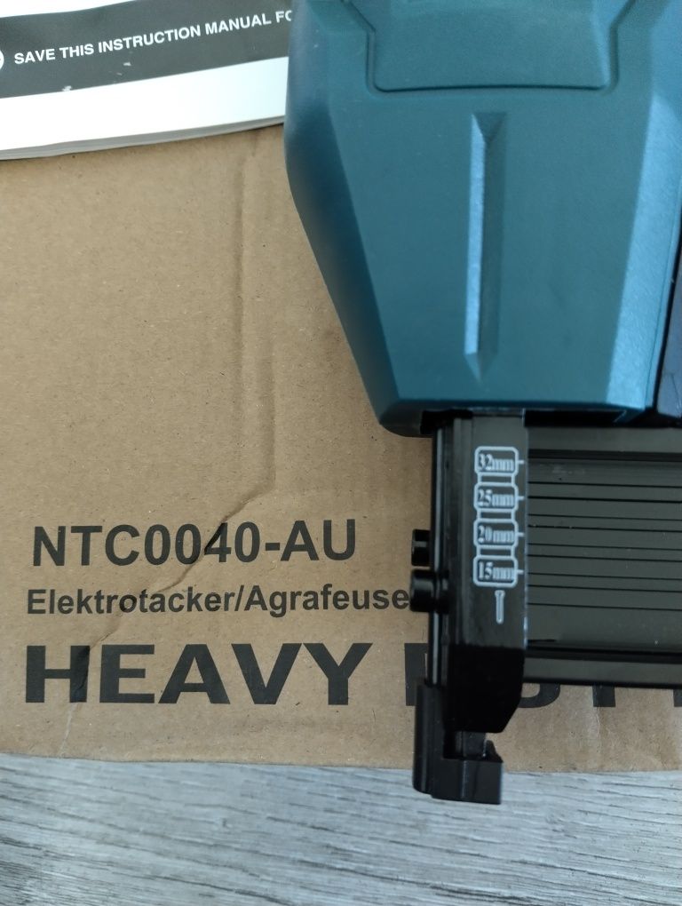 Професионален такер NEU MASTER NTC0040-AU