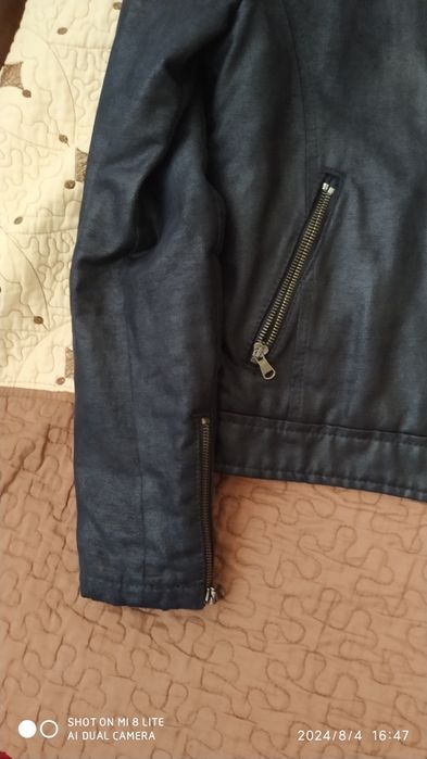 Кожено яке юноша