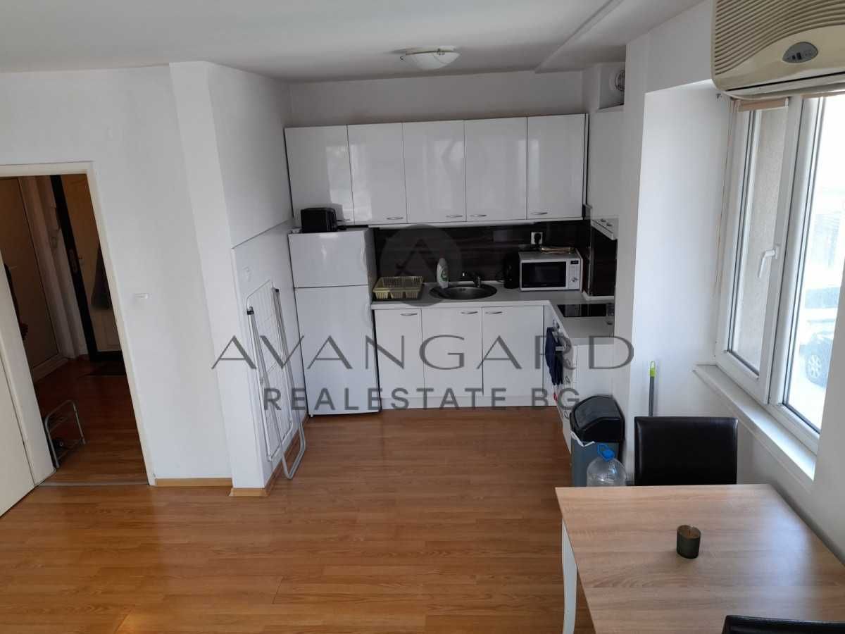 Продава се Едностаен апартамент в Пловдив, Младежки Хълм - 45 кв.м за 2400 €/кв.м - Снимка #2