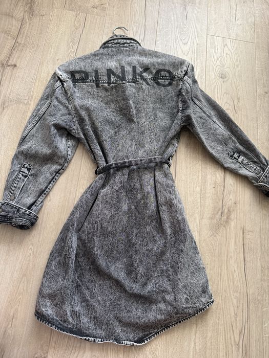 Продавам дънкова рокля Pinko размер 42