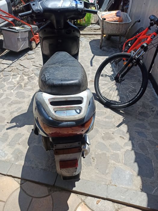 Vând scuter honda Bali