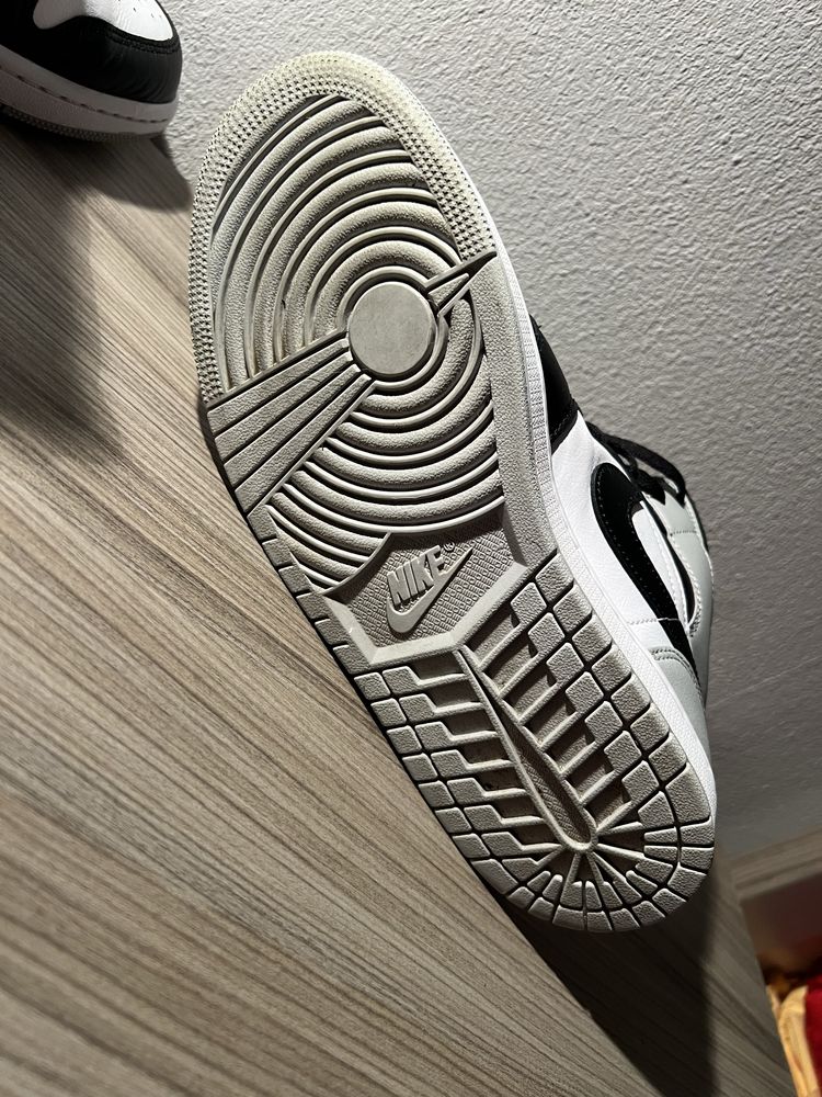 Air Jordan 1 Mid  42,5 (27cm)