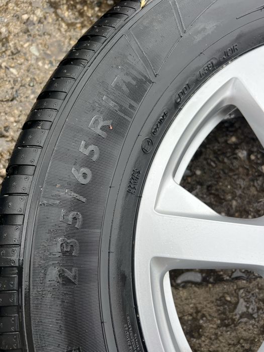 Джанти със ЗИМНИ гуми235/65/17 за Audi Q5 .ЧИСТО НОВИ !!