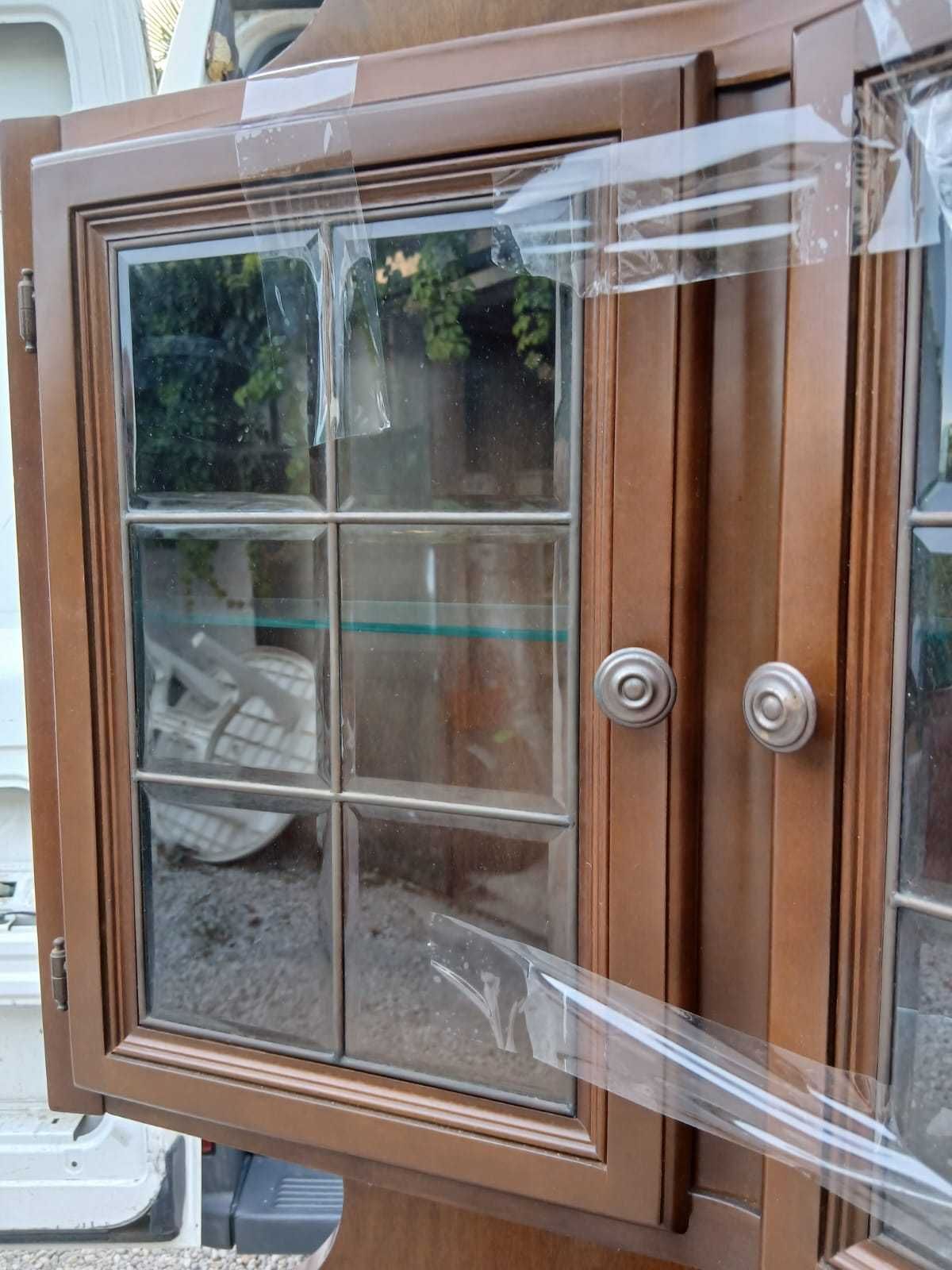 Mobilier Bar pentru Intern