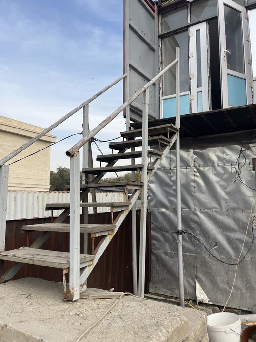 Лестница для контейнер