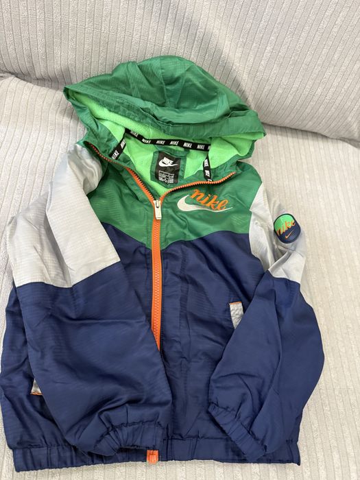 Дрехи за дете оригинални  6 до 7г много запазени