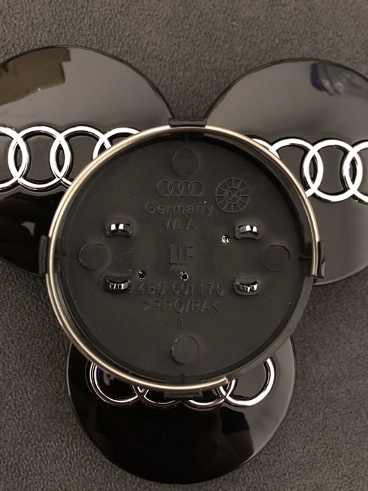 Set Capace roti jante negre aliaj AUDI 60mm A3 A4 B6 B7 A6 C6 C7 A8 TT