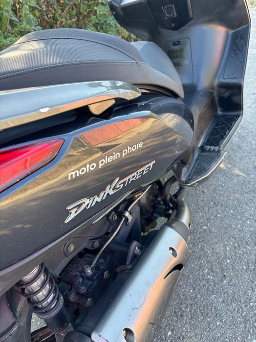 Kymco.   2 0 1 2