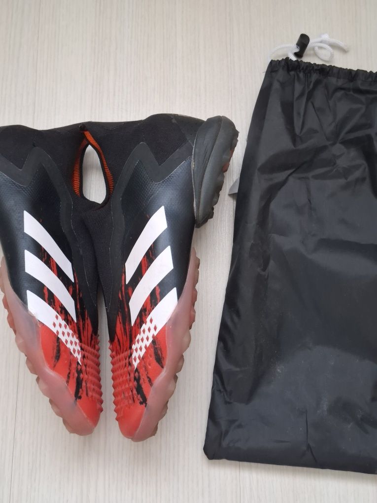 Сороконожки Adidas Predator 20 demonskin 42 размер