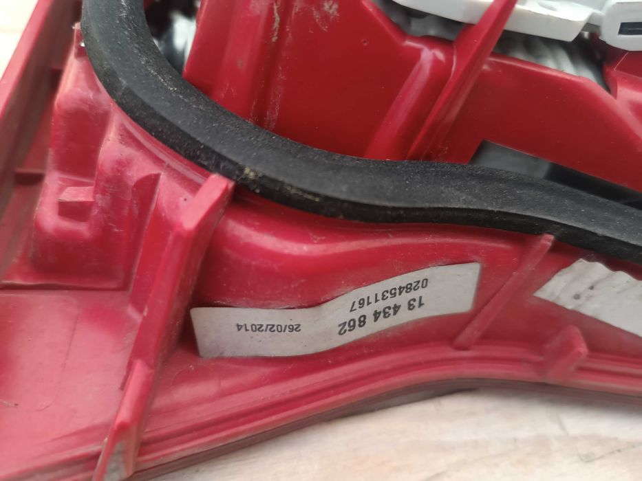 Стоп ляв и десен за Опел Мерива б / Opel Meriva B sled 2011г.