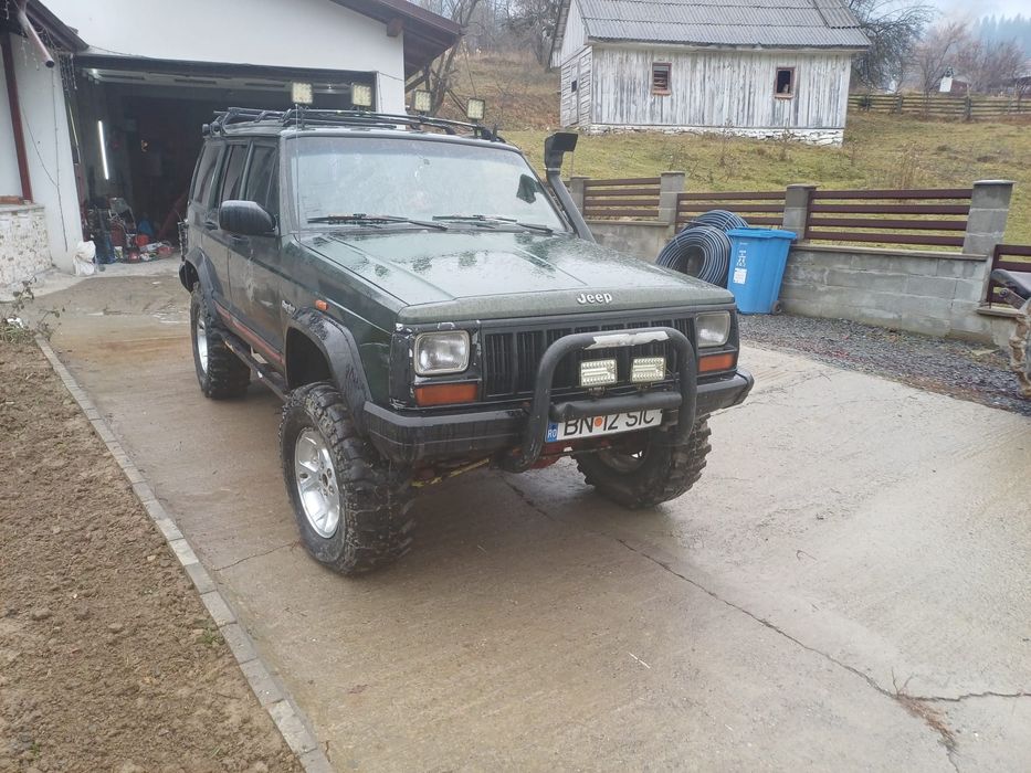 Jeep cheroke xj  acte  la zi
